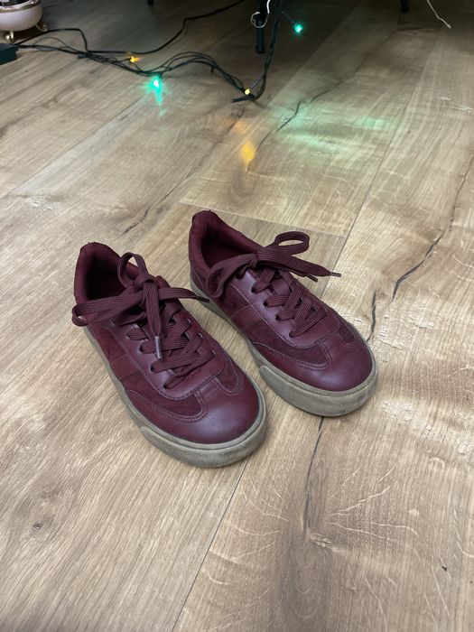 Кеди на дівчинку