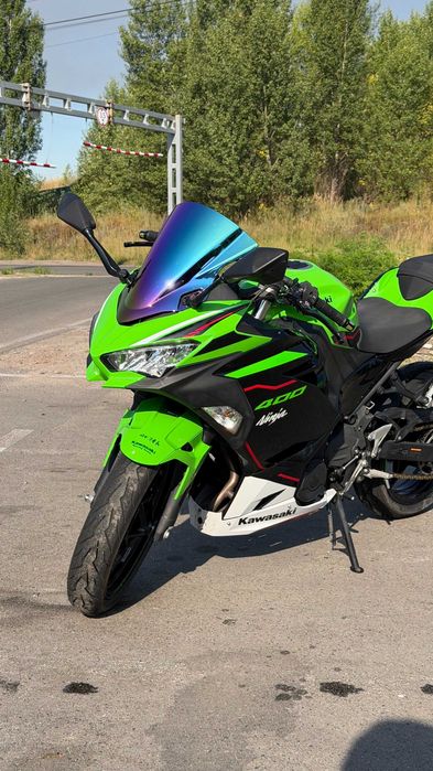 Kawasaki Ninja 400 ABS KRT Edition 2021