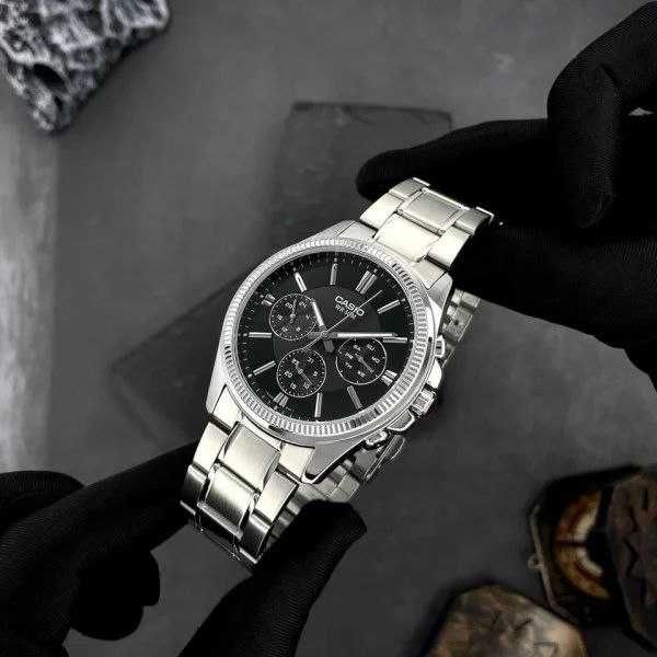 Nowy japoński srebrny zegarek Casio