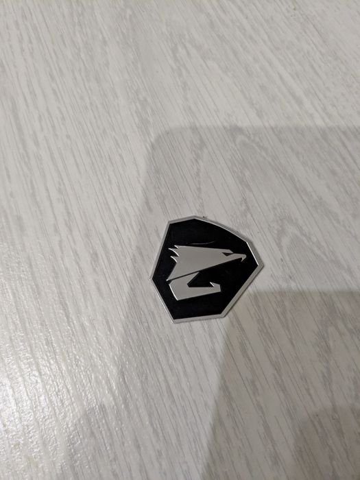 Наліпка aorus з відеокарти