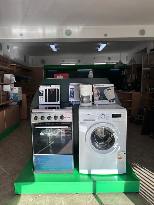 Vendo estantes para espaço comercial