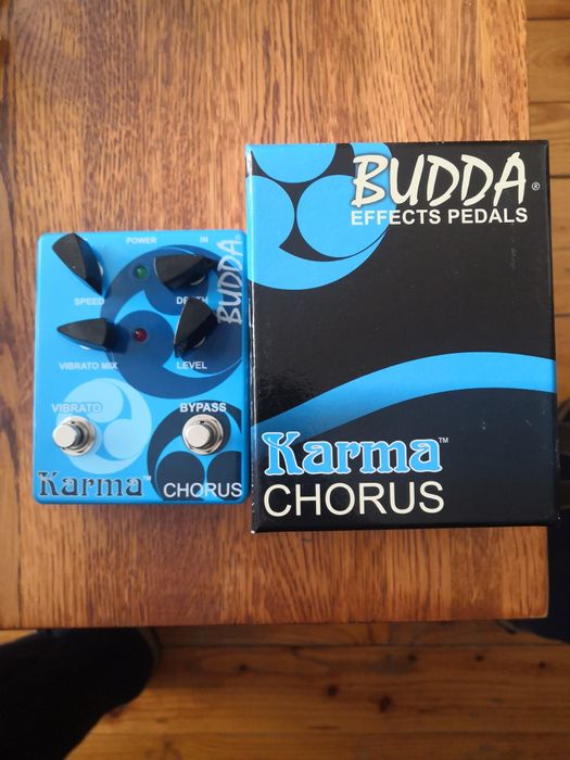 Budda chorus/ vibrato analog