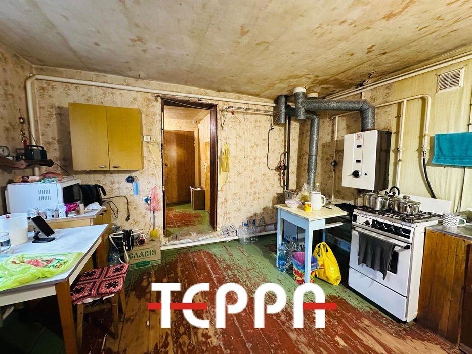 Продаж 2х будинків на одній ділянці