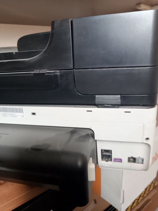 Принтер HP model E709n