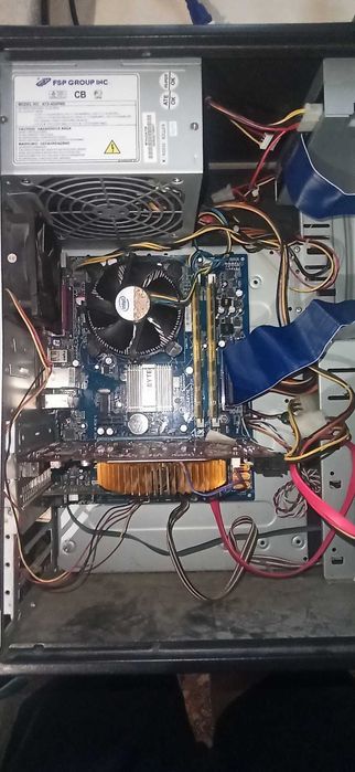 Kомп'ютер E5200/2x1Gb/945/9600GT/ATX400/ vx2240w Viewsonic