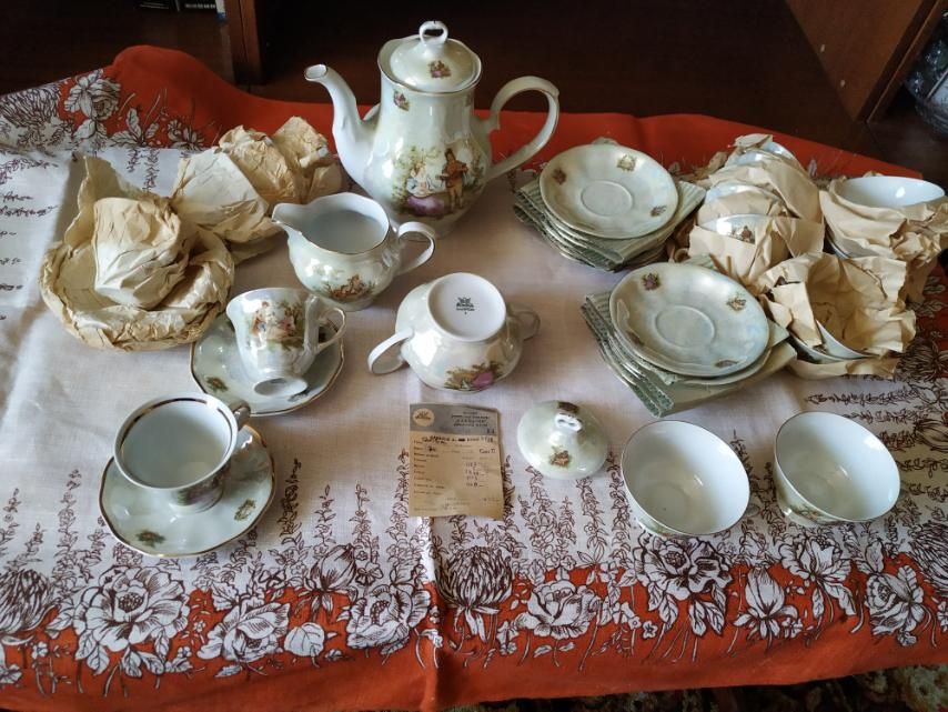 Сервизы сервантное хранение . Новые