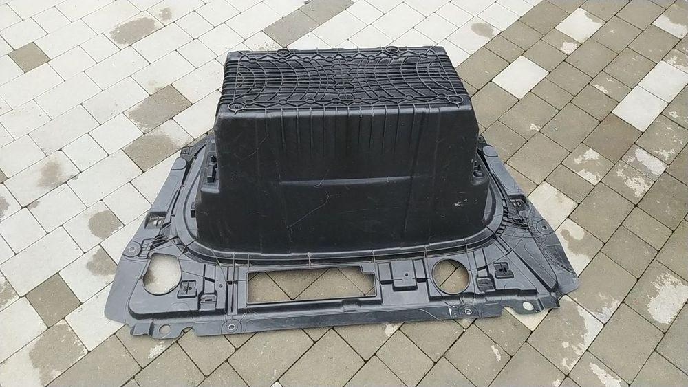 Porsche taycan 9j1 корито перед  9j1805075b,a