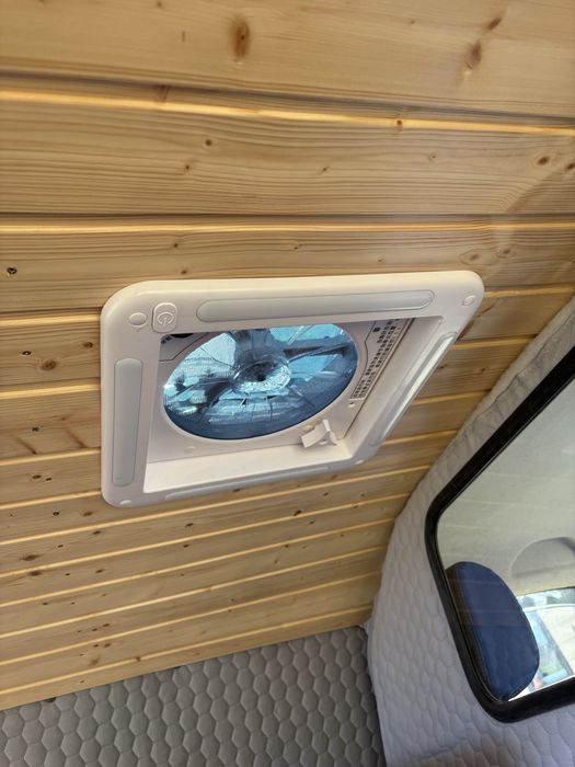 Bus przerobiony na camper VW T5