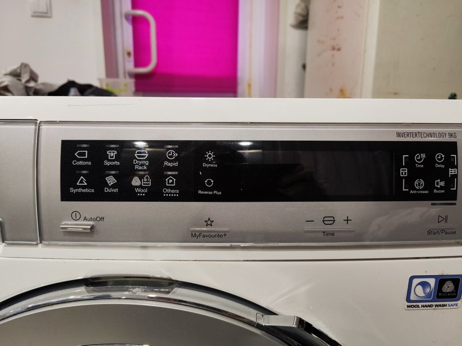 Сушильна машина Electrolux EDH 3498 RDL/EDH3498RDE 9 кг з Європи