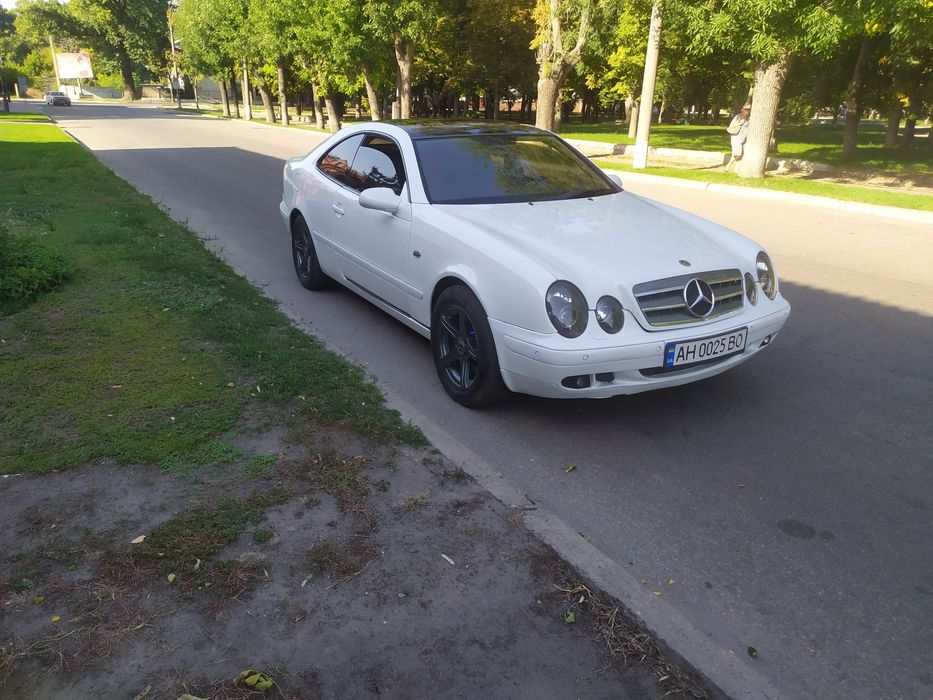 Мерседес w208 clk 320