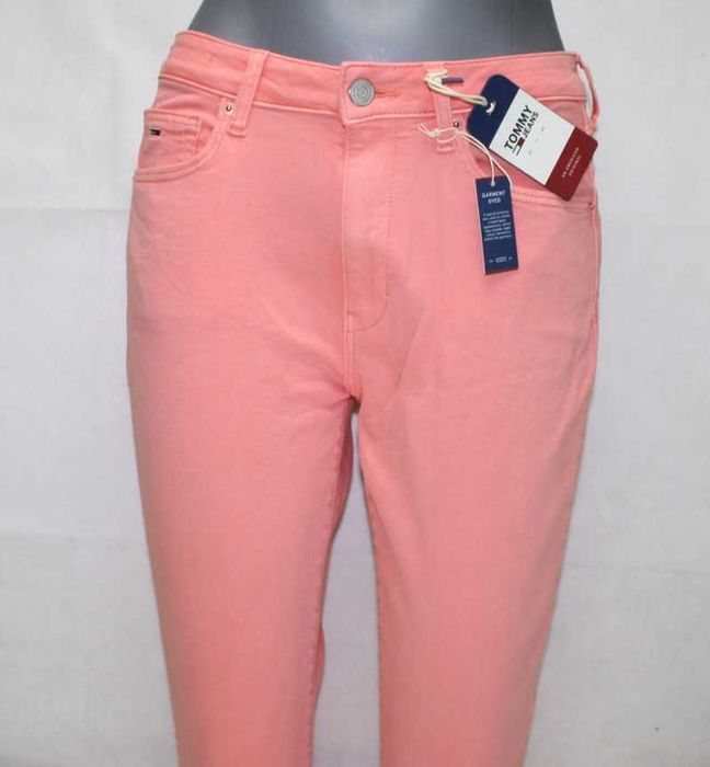 Damskie jeansy Tommy Jeans Sylvia rurki 7/8 wysoki stan różowe W27/L32