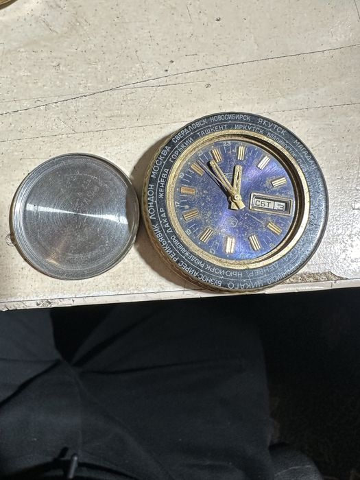 Часы Ракета города позолоченные