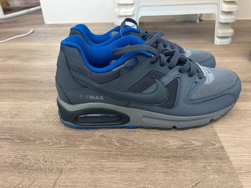 Nike Air Max Azul e Cinzento