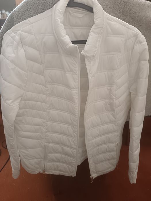 Casaco acolchoado branco como novo