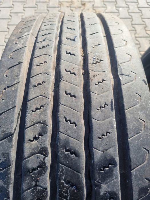 Koła koło Opony przód Uniroyal DH40 315/70 R 22.5 Komplet