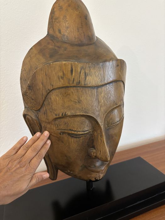 Escultura Cabeça de Buda grande dimensāo