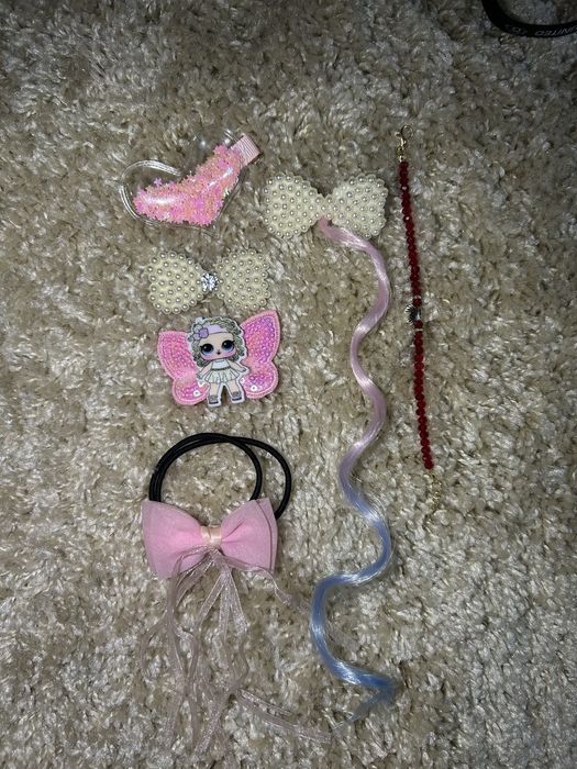 Святкові обручі та заколки для дічинки