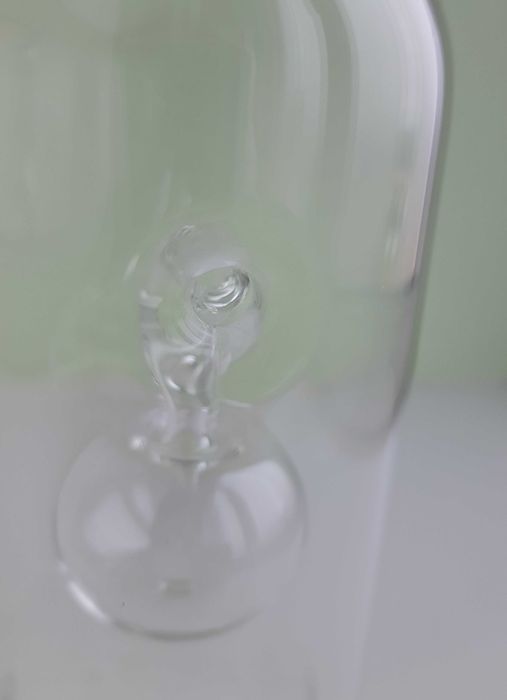 Magnífica e Delicada Garrafa em Vidro Soprado
