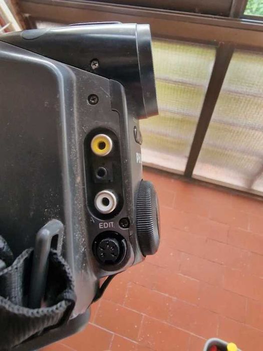Câmara de video Vhs-C Philips não testada