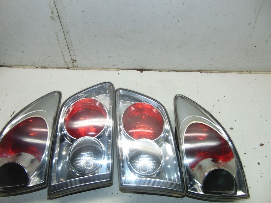 Mazda 6 farolins " nova de stock antigo