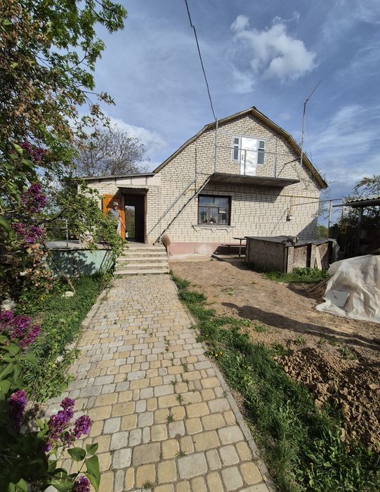 Продам чудовий будинок