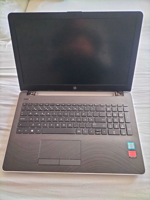 Computador Portátil HP | 15,6" | i5-7200U | 8GB | 500 GB SSD
