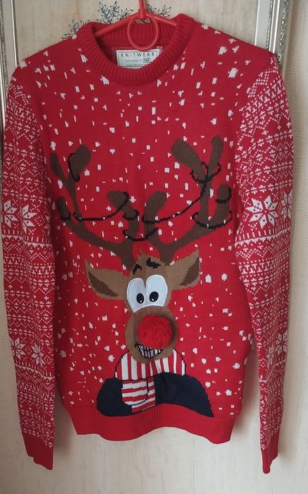 Свитер новогодний светящийся  XS