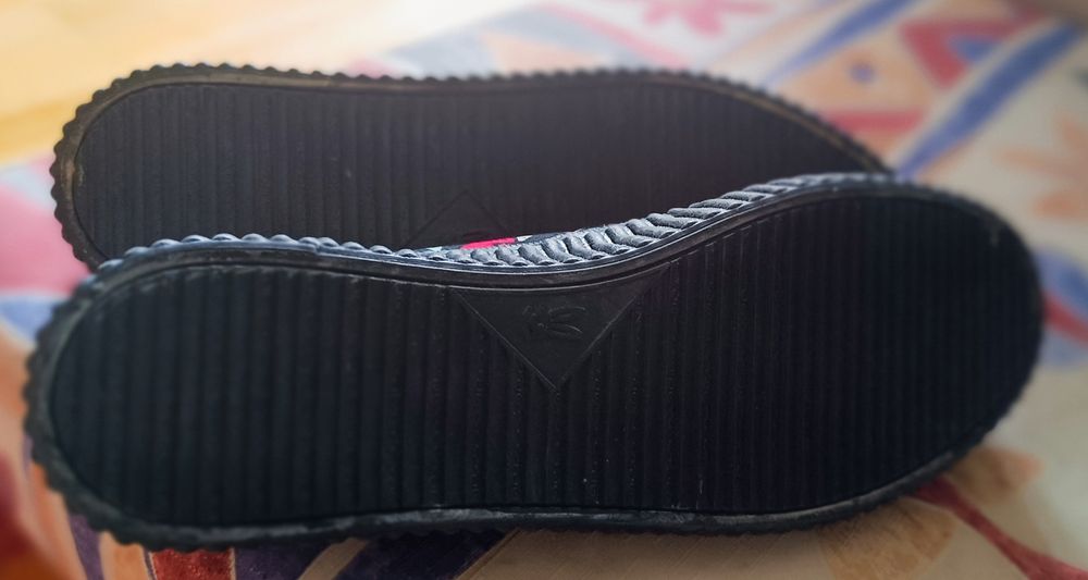 Tenisówki na koturnie ala desigual 24,5