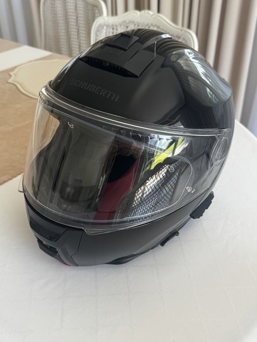 SCHUBERTH C5 Glossy Black + zintegrowany interkom Sena / SC2 – rozmiary S i M