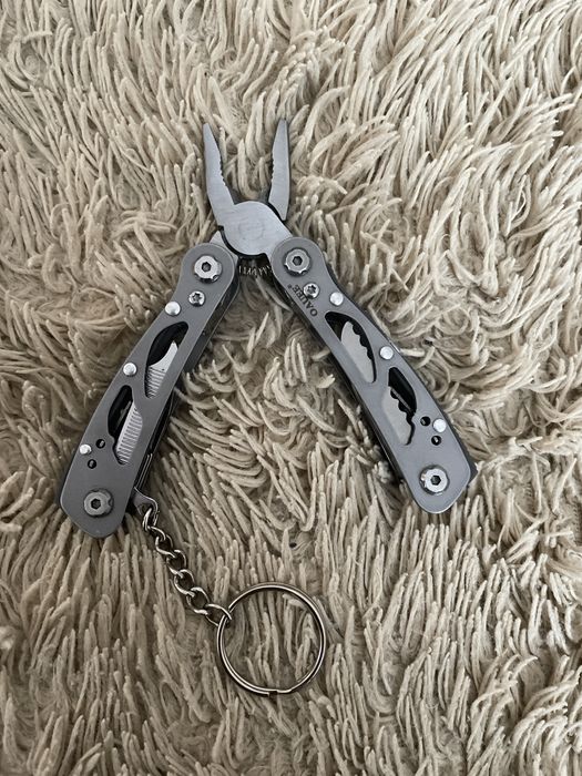 Мультілок Брелок плоскогубці пилка натфіль ніж викрутки