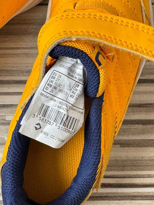 Buty do piłki nożnej halowej Kipsta ESKUDO, roz. 29