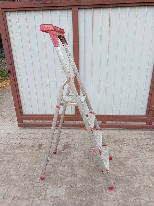 Drabina aluminiowa rozkładana