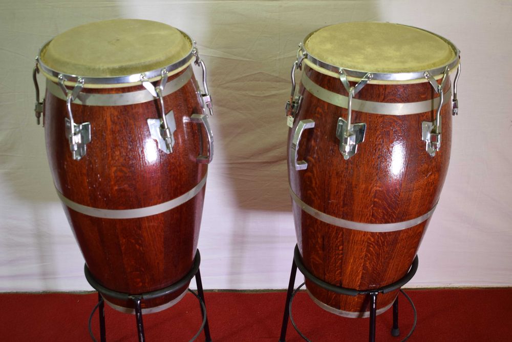 Congas Com Tripé estado Novo São Pedro Do Sul, Várzea E Baiões • OLX Portugal