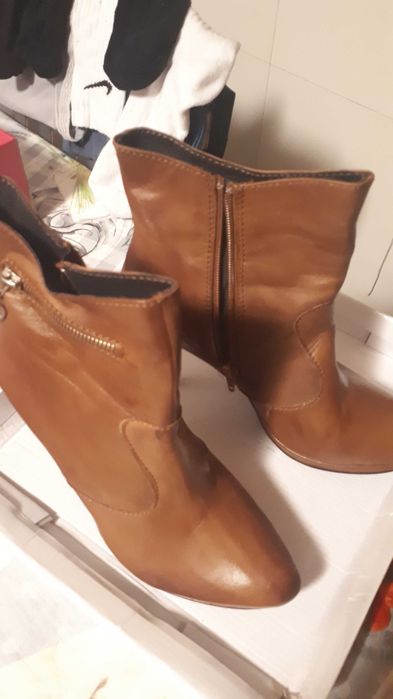Sandalias e botas estado novo