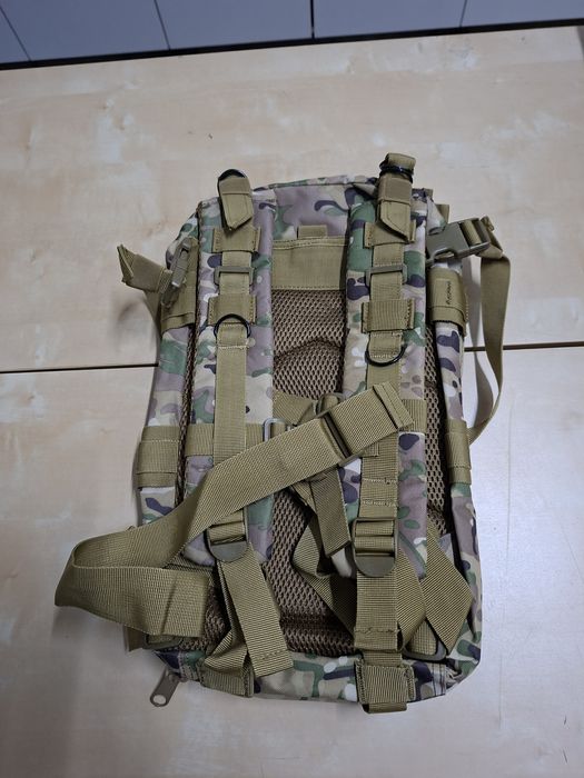 Mochila camuflada