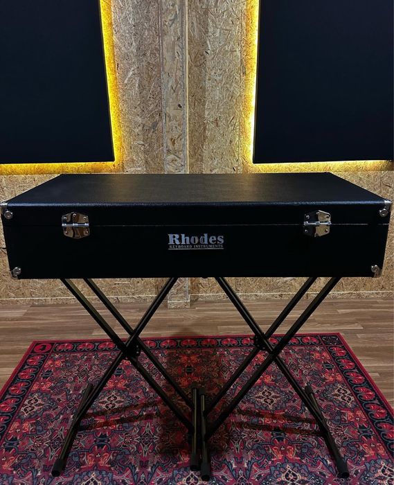 Piano Rhodes Seventy Three MK2