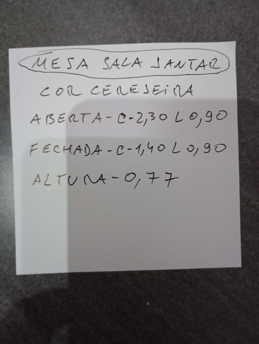 Mesa de sala de jantar