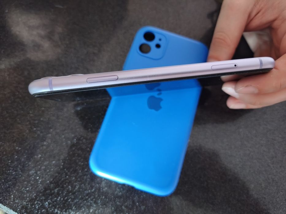 iPhone 11   128GB  Purple