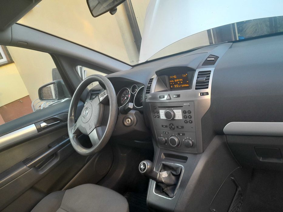 Opel Zafira 1.6 benzyna