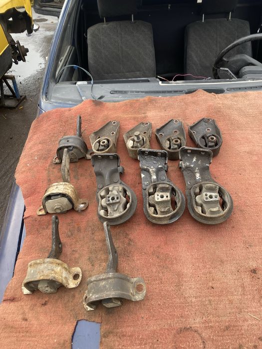 Продам подушку мотора и кпп Ваз 2108-099