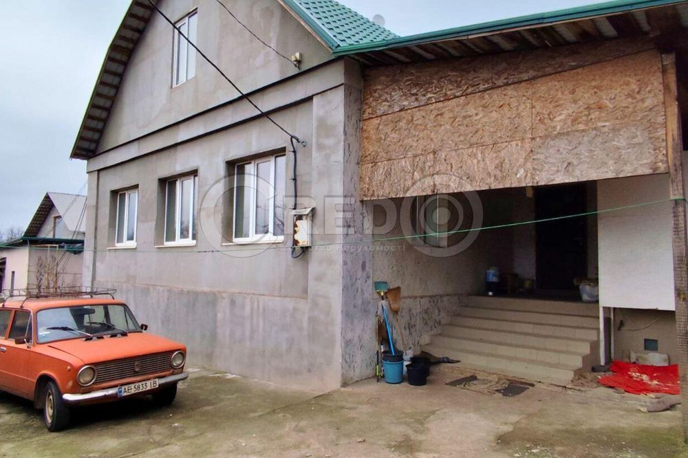 с.Надія (Радгоспне) Великий будинок + фермерське господарство