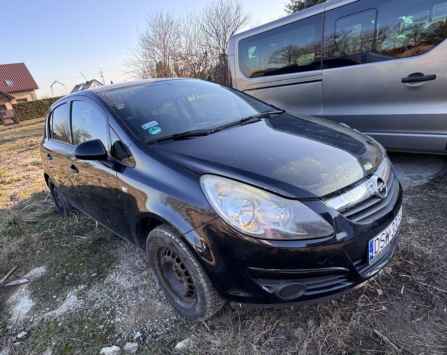 Opel Corsa D 2010 1,4 benzyna