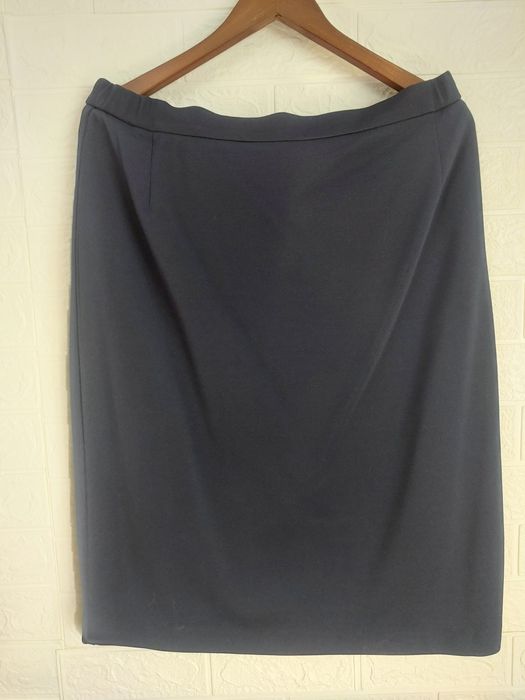 Жіночий діловий костюм новий