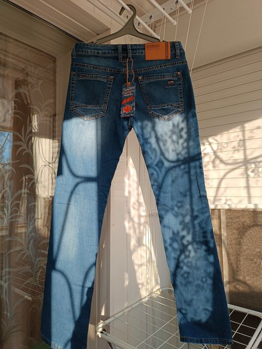 Чоловічі джинси нові