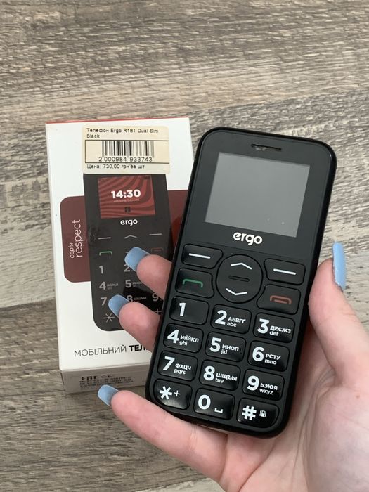 Мобильный телефон ERGO R181 Dual Sim Black бабушка фон кнопочный