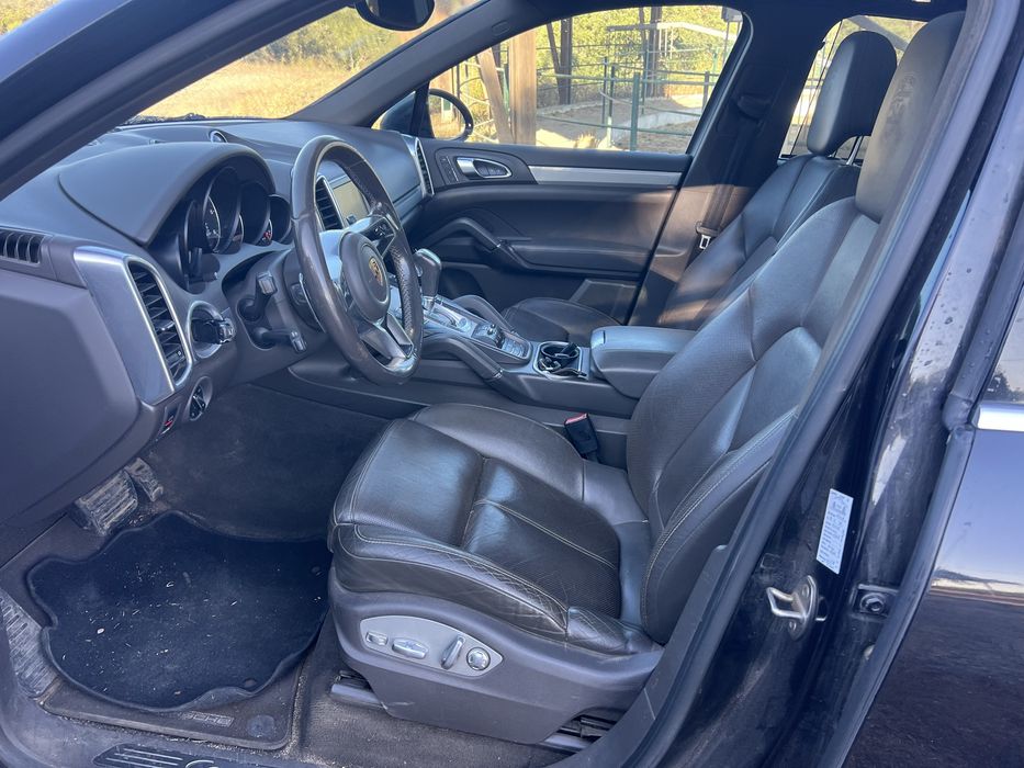 Porche Cayenne de 2015 em muito bom estado