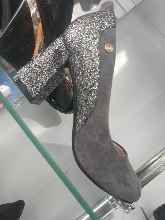 Продам шикарные туфли