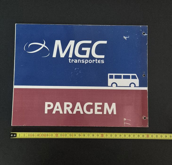 Placa antiga de Paragem de Autocarros MGC