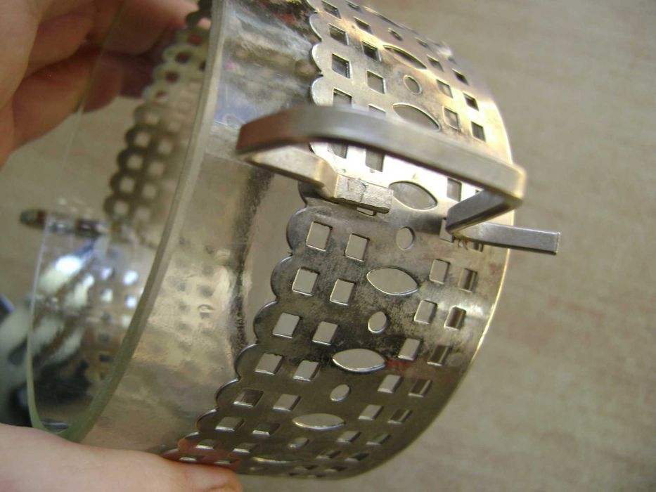 Starocie z PRL Stare naczynia = Cukiernica z czasów PRL 10 cm średnicy