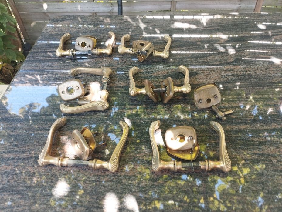 Klamki mosiężne do drzwi